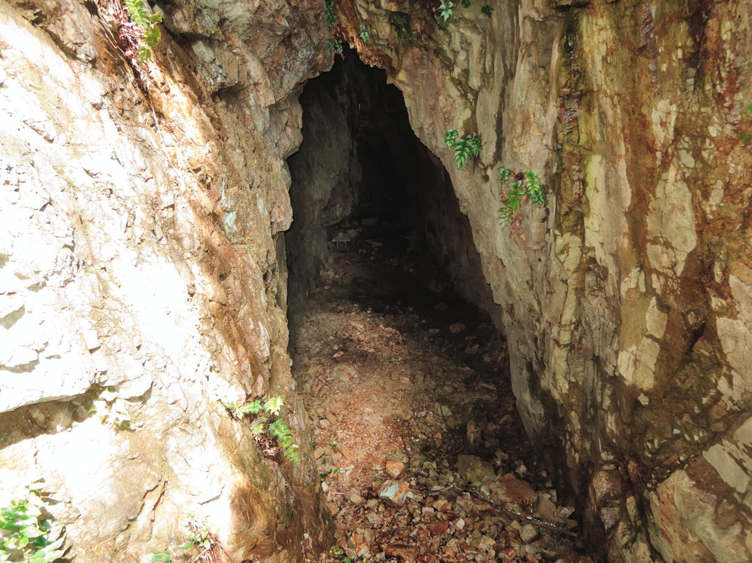 Kanzaburo Dokutsu Cave景点图片
