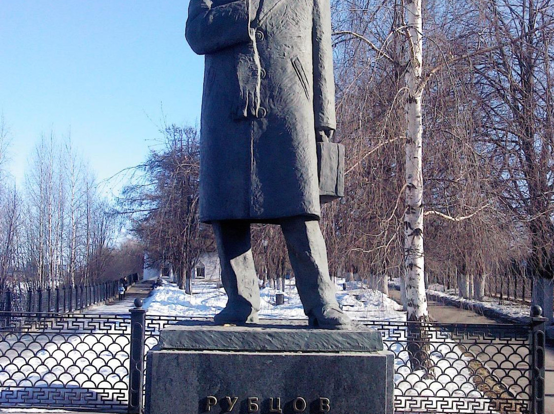 Monument to Rubtsov景点图片