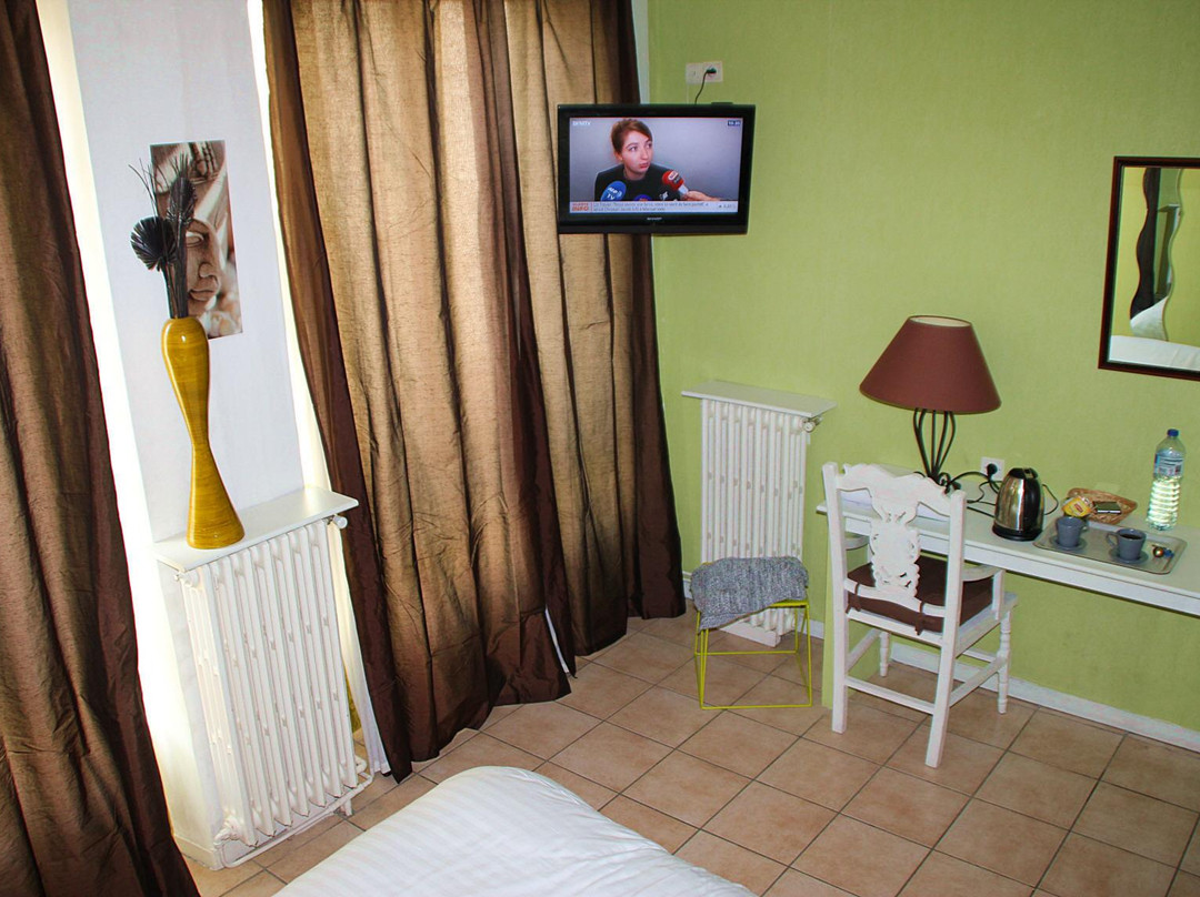 弗拉尼亚酒店主图