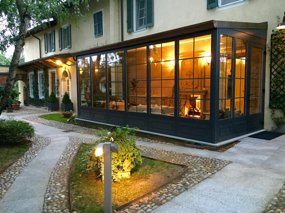 Tre Re-Mezzana Corti酒店住宿-Relais Torre dei Torti