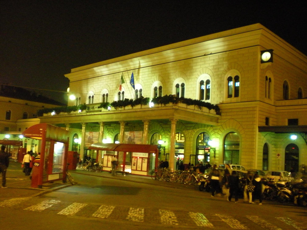 Stazione di Bologna Centrale景点图片