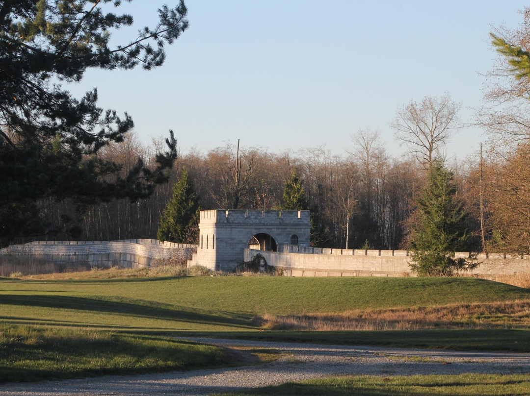 GreenTee Country Club-兰里市必去景点