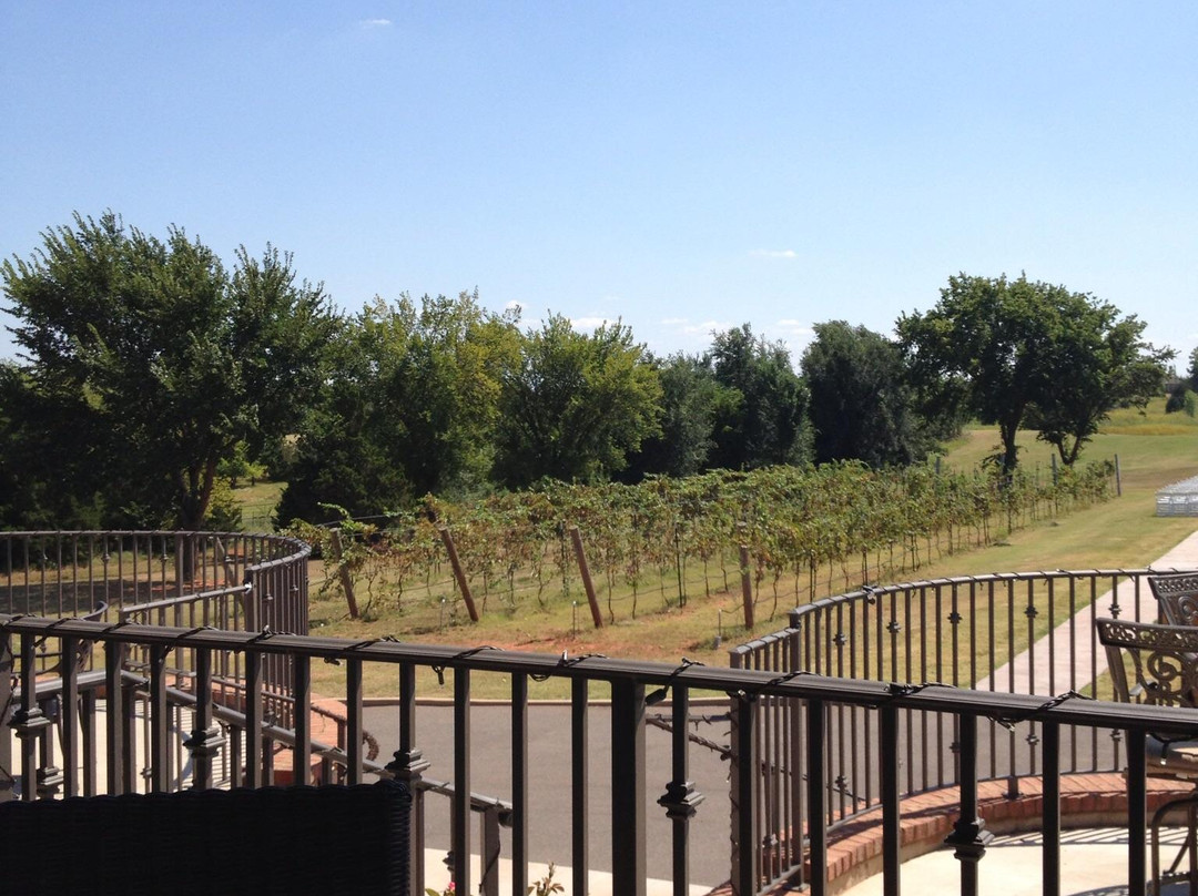 Clauren Ridge Vineyard and Winery景点图片