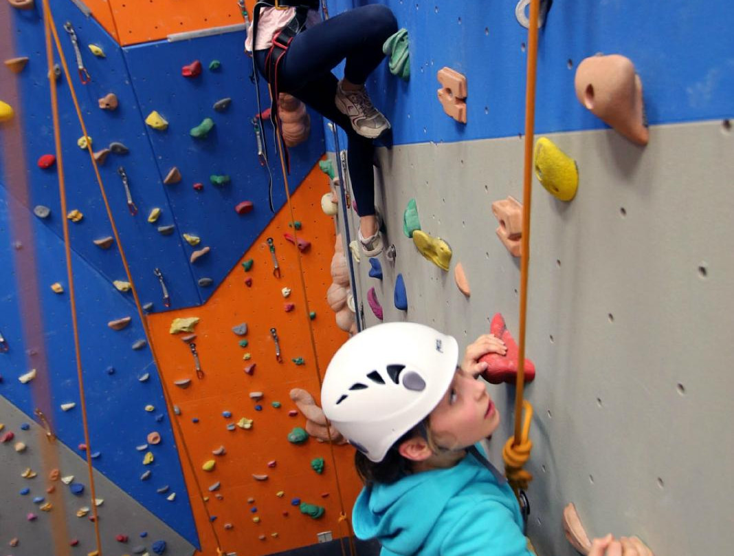 Portway Climbing Wall景点图片