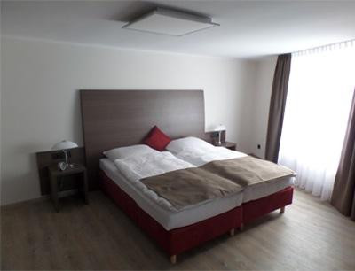 Nachrodt-Wiblingwerde酒店住宿-Pension Zum Dorfkrug