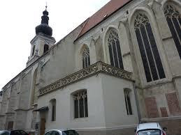 Katholic Pfarrkirche Hl. Nikolaus-克伦姆斯必去景点