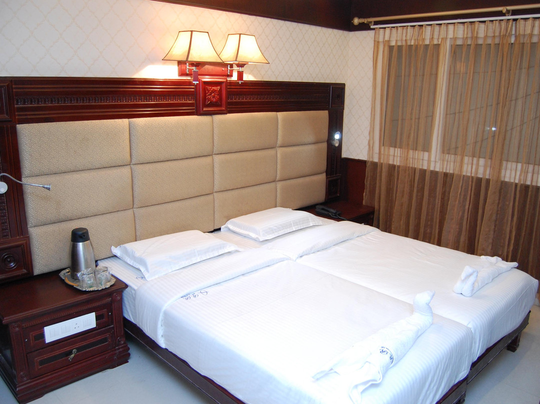 RR Hotel主图