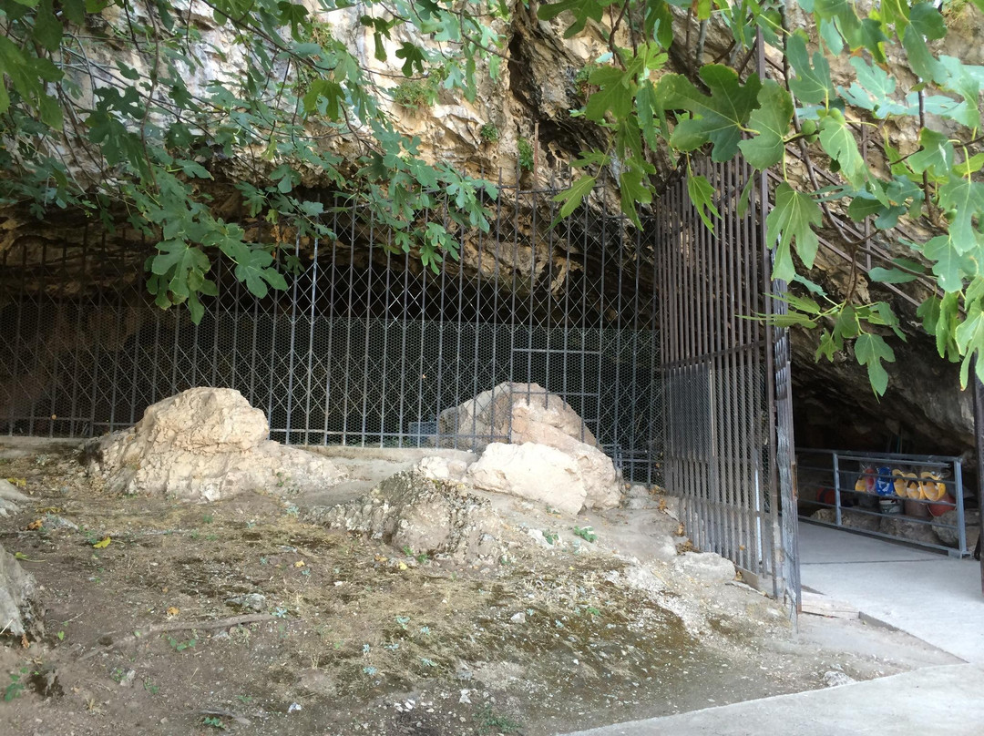 Theopetra Prehistoric Cave-卡兰巴卡必去景点