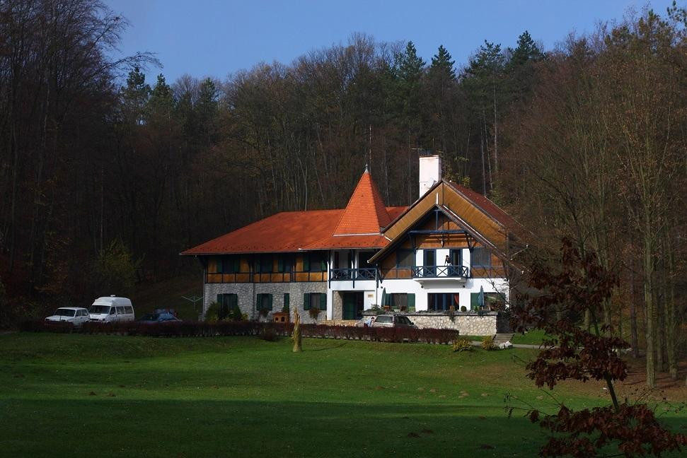 Meszkemence Guesthouse