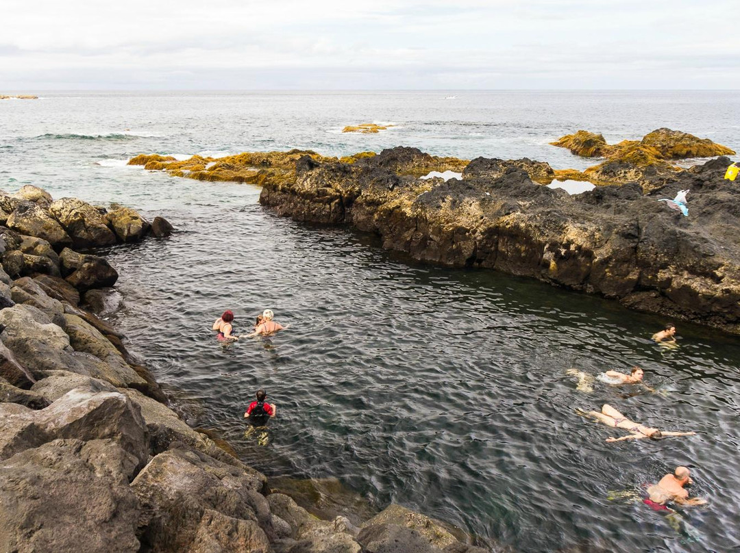 Ponta da Ferraria景点图片