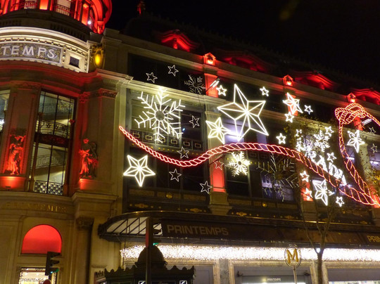 法国春天百货-巴黎必去景点