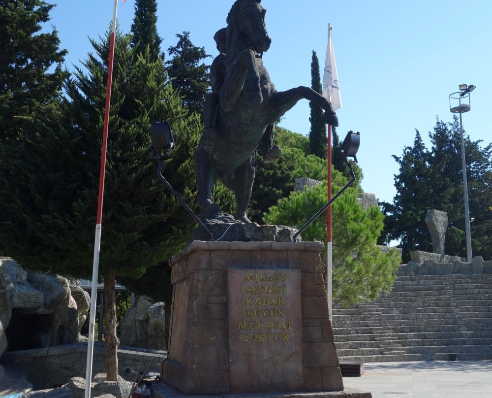 Belek Town Mosque景点图片