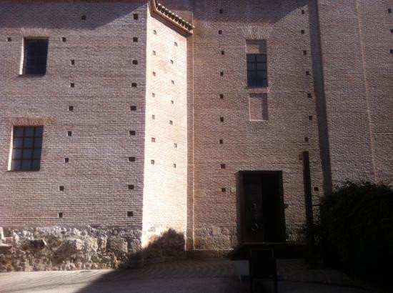 Capilla de las Santas Formas-阿尔卡拉-德-哈纳雷斯必去景点