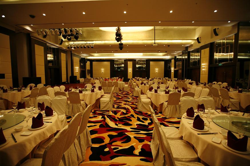 鸿华度假酒店主图