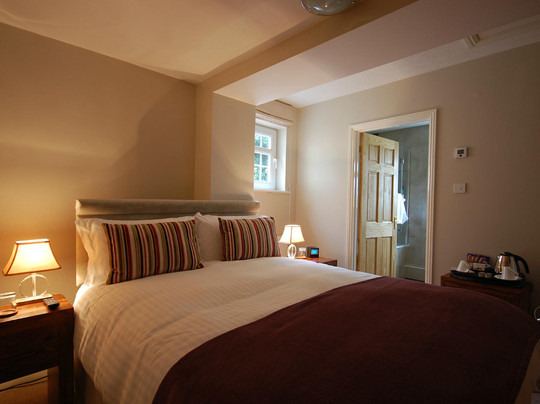 Riverside Restaurant & Rooms主图