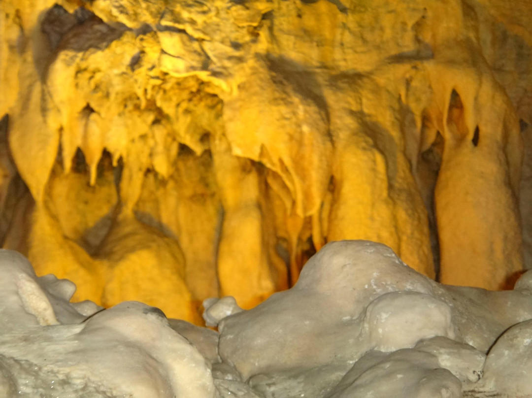 Kfarhim Grotto-Beiteddine必去景点