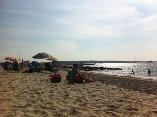 Menemsha Public Beach景点图片
