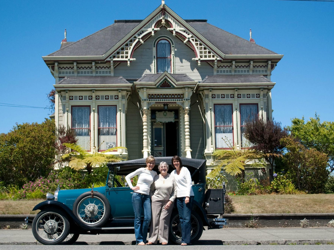 Fields Landing酒店住宿-Abigail's Elegant Victorian Mansion - Historic Lodging Accommodations