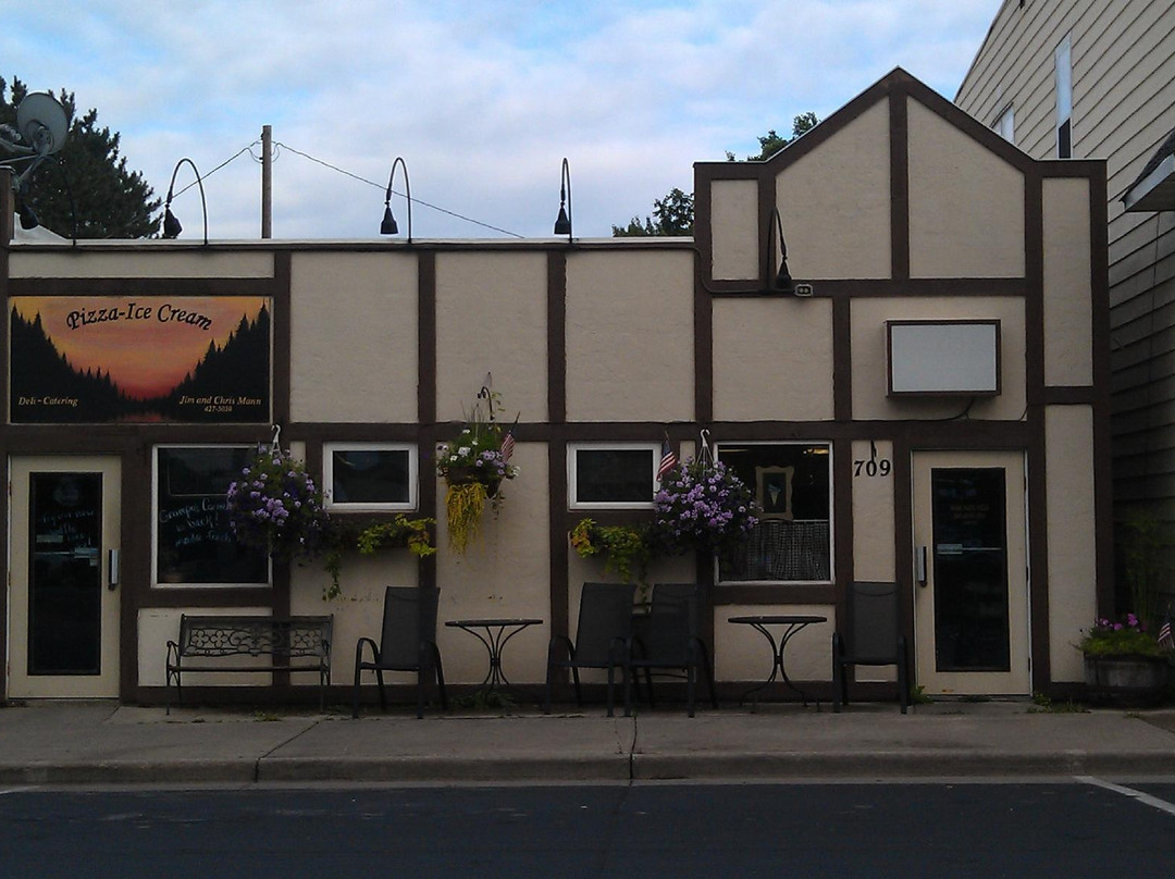 Rib Lake餐馆和美食-Man Made LLC