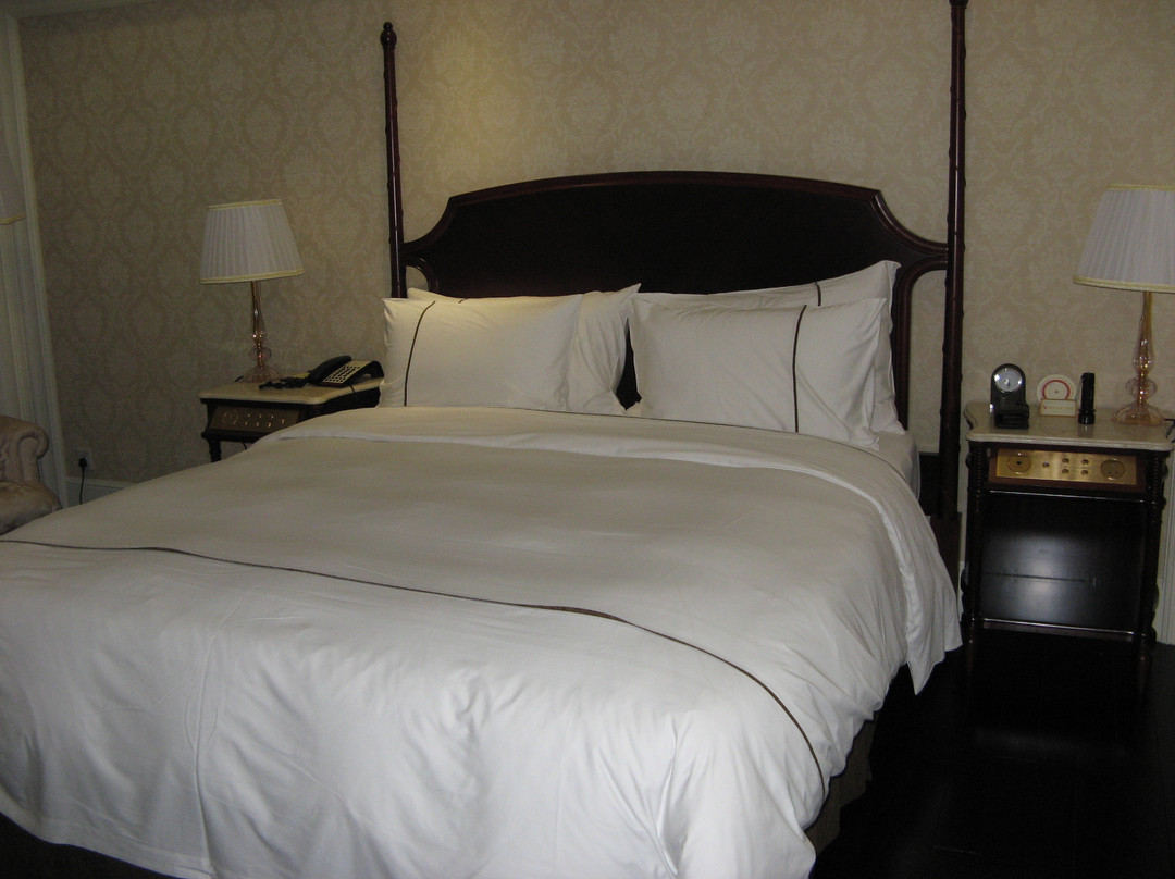 熹龙国际大酒店主图