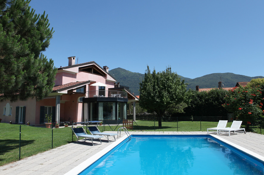 Villa Costantina with Heated Pool