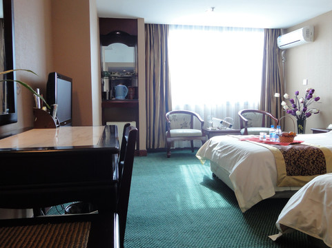 红珊瑚酒店(郑州二七广场火车站店)主图