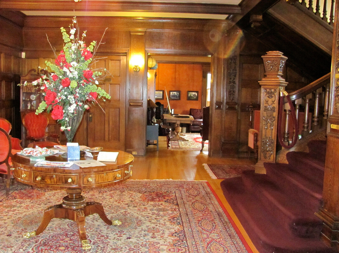 Shafer Baillie Mansion Bed and Breakfast