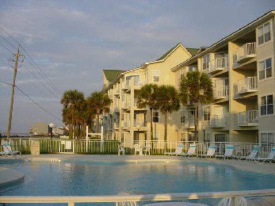 Maravilla Resort
