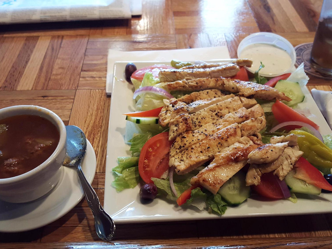 Tomatoe's Pizza & Sports Bar