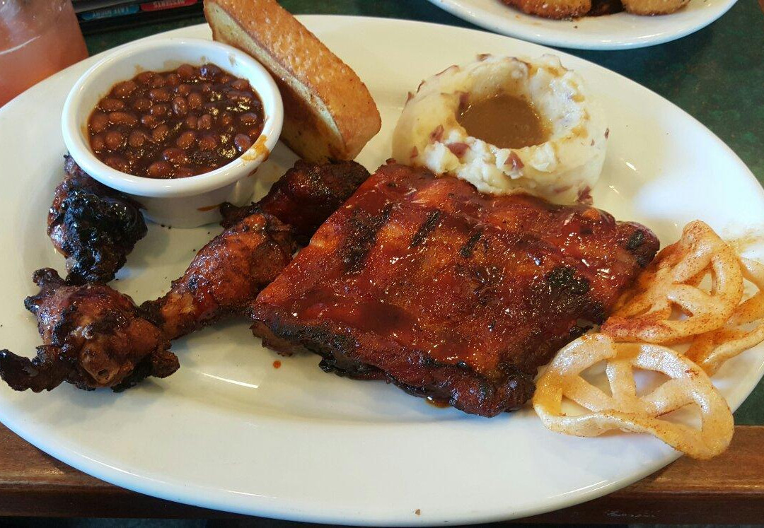 Smokey Bones Florence