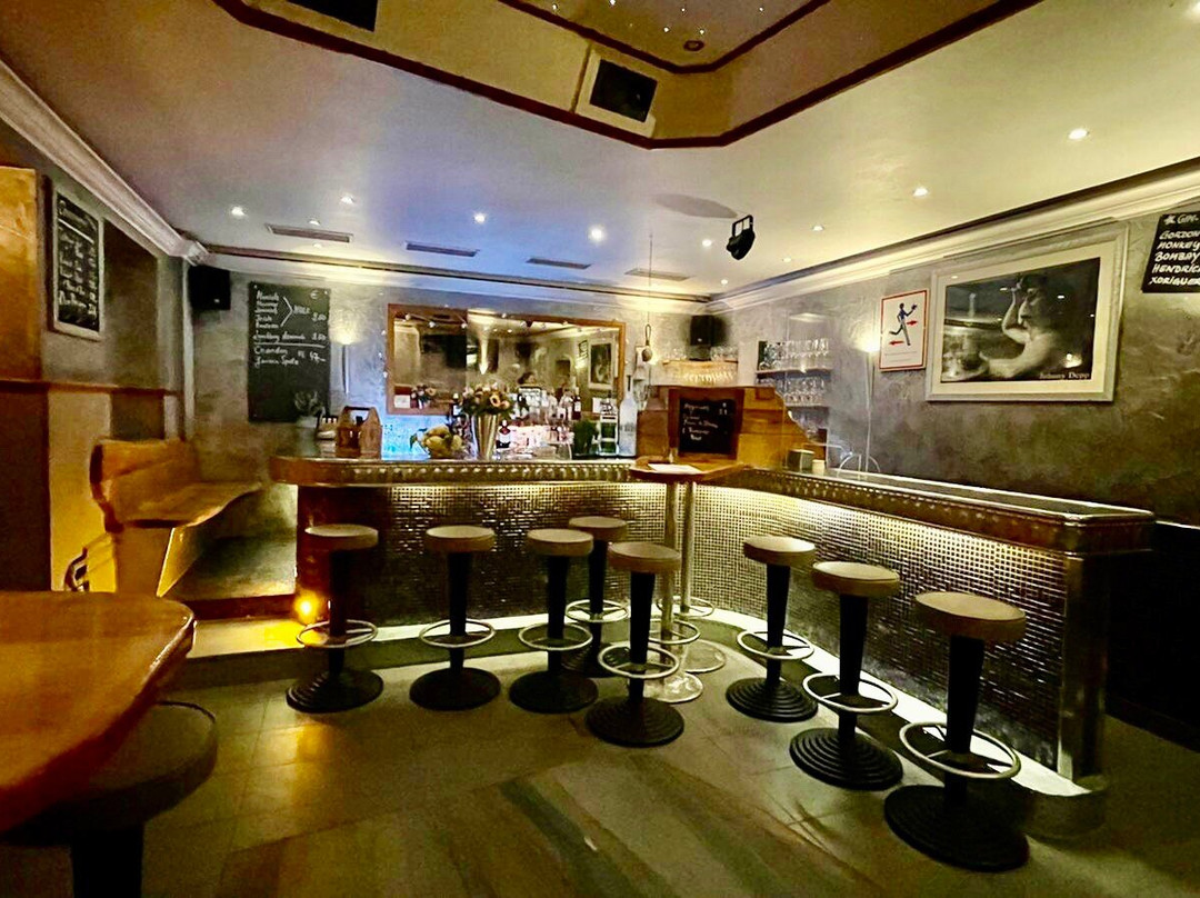 Quantum Bar/Club
