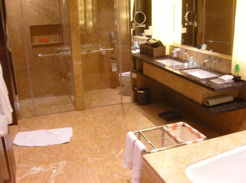 东莞厚街国际大酒店主图