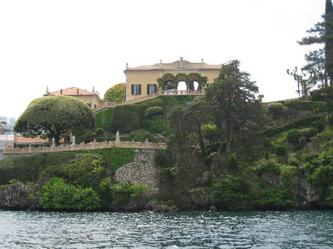 Bellagio Water Limousines-贝拉焦必去景点