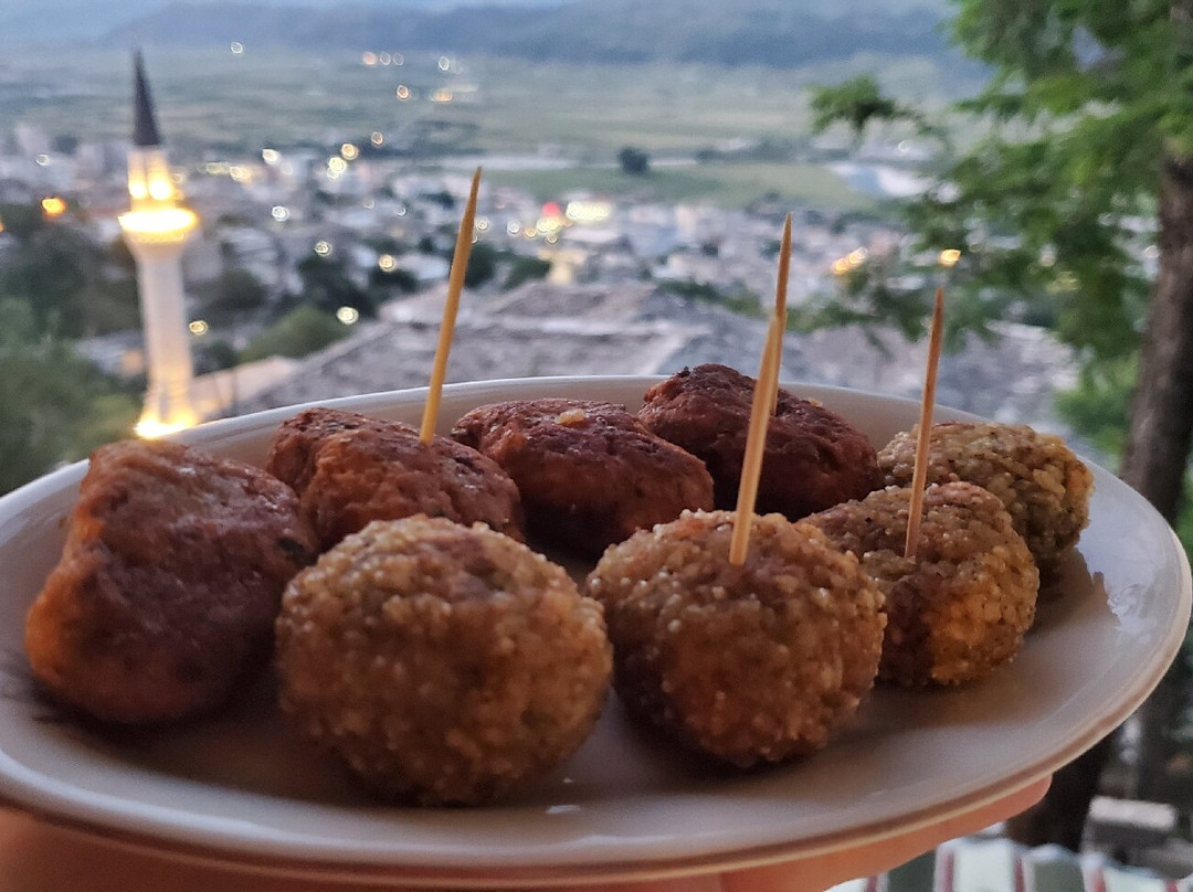 Clockwise Gjirokaster主图