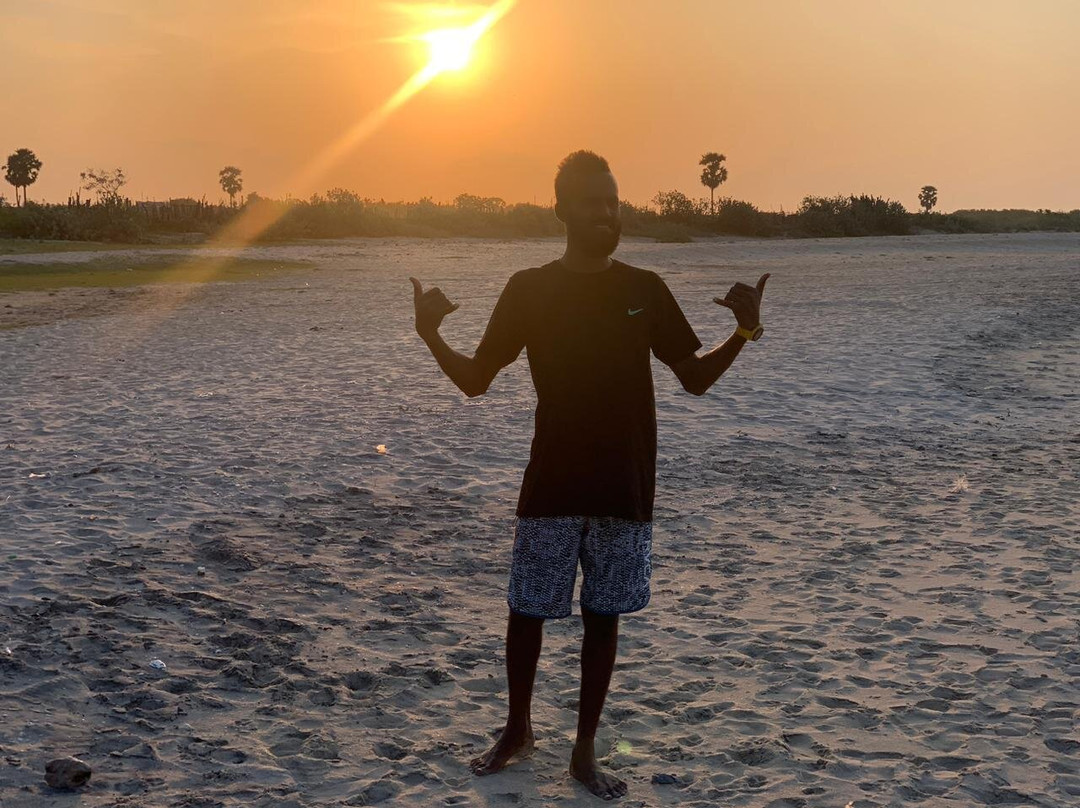 Roni SurfCamp Abay-阿鲁甘湾必去景点