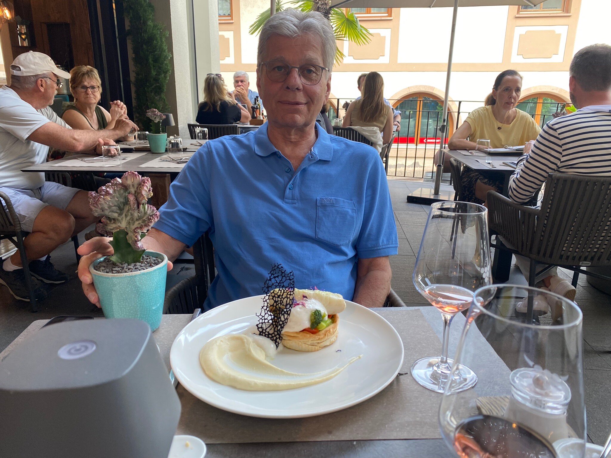 Hotel Goldene Traube-官方