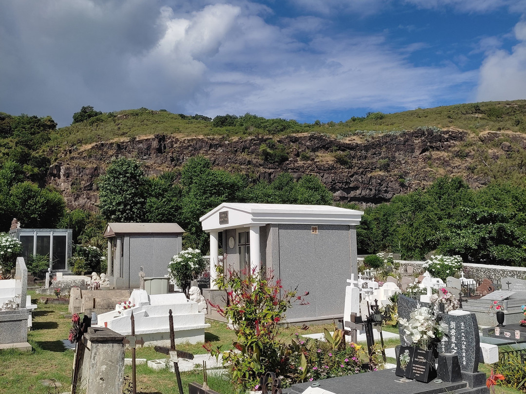 Saint Paul Marine Cemetery景点图片