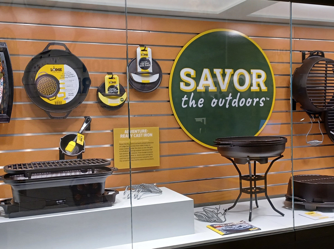 Lodge Cast Iron Factory Store - Pigeon Forge-皮金福奇必去景点