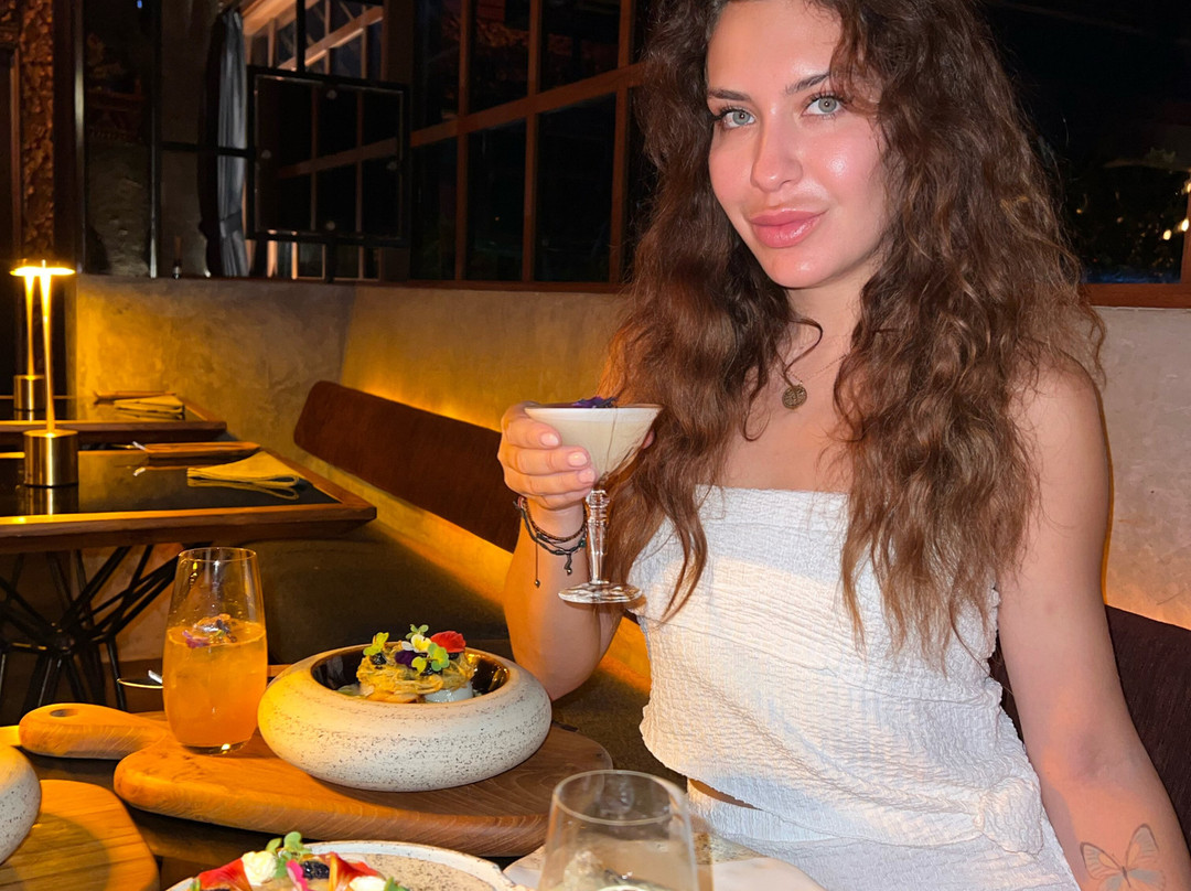 Lynked Restaurant Ubud