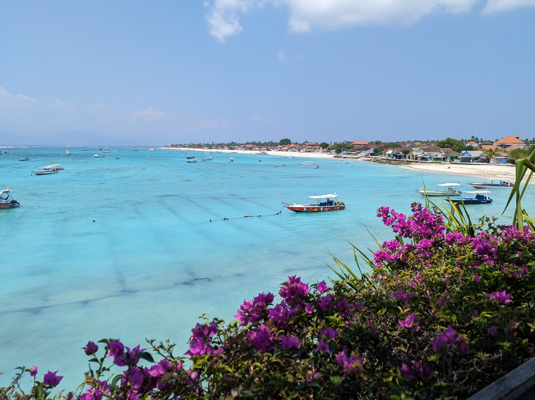 巴都卡朗蓝梦温泉假日酒店主图