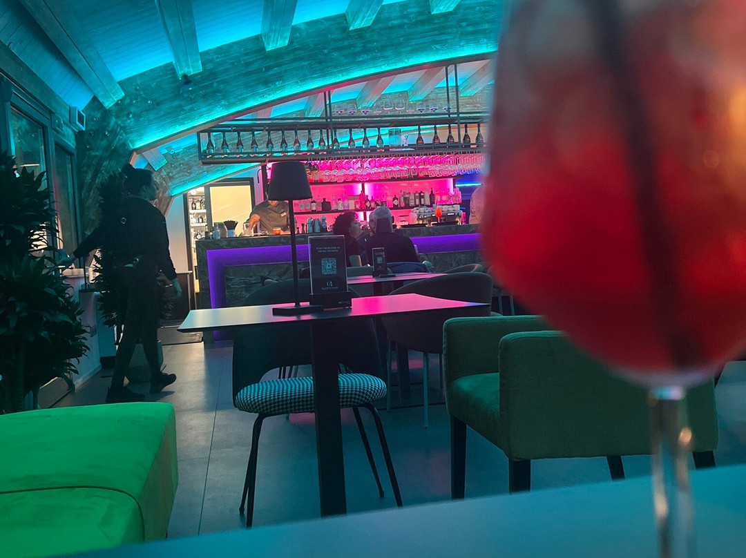 Quarto Piano Rooftop Bar-Tortoli必去景点