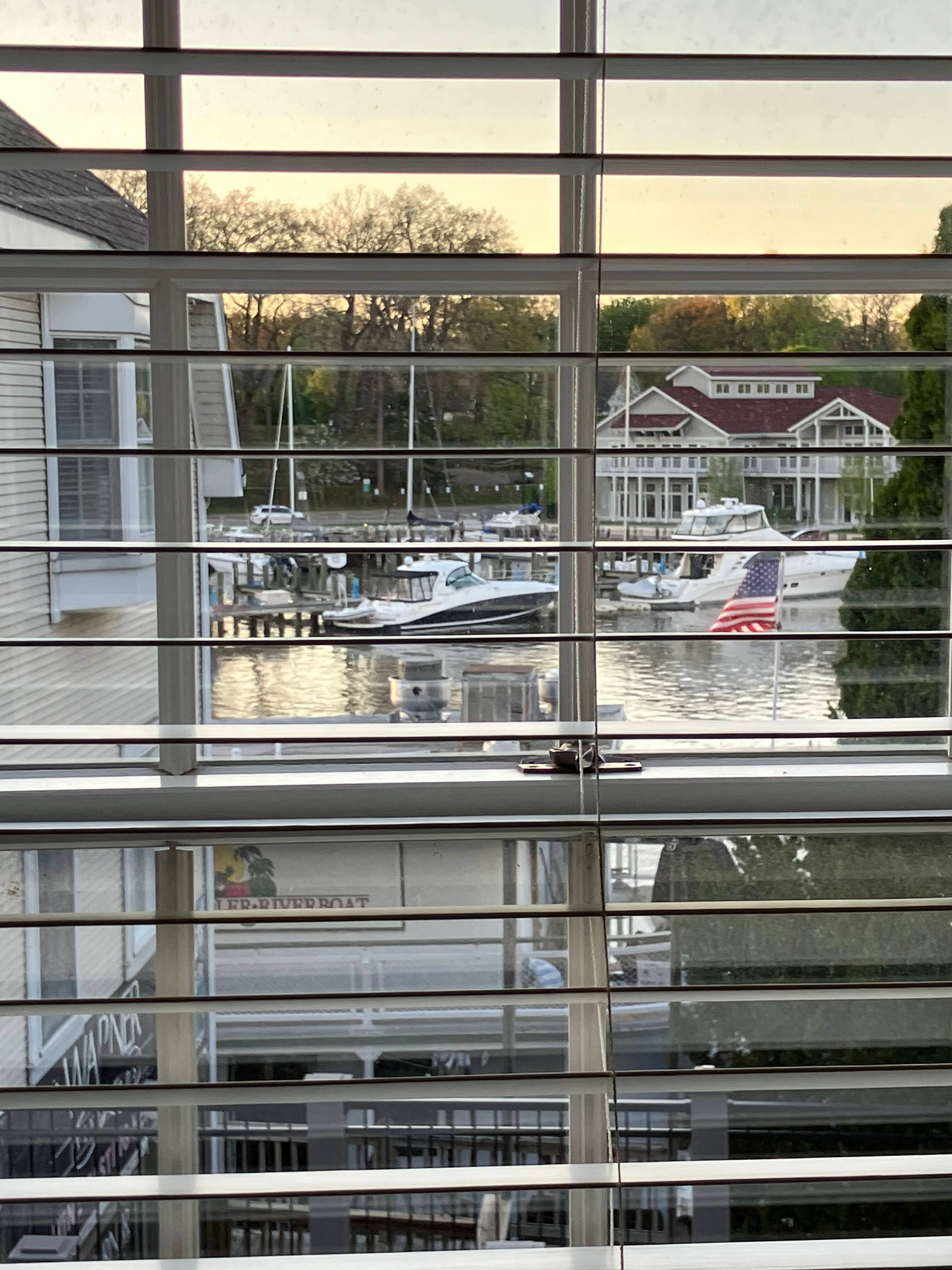 Old Harbor Inn-浴室
