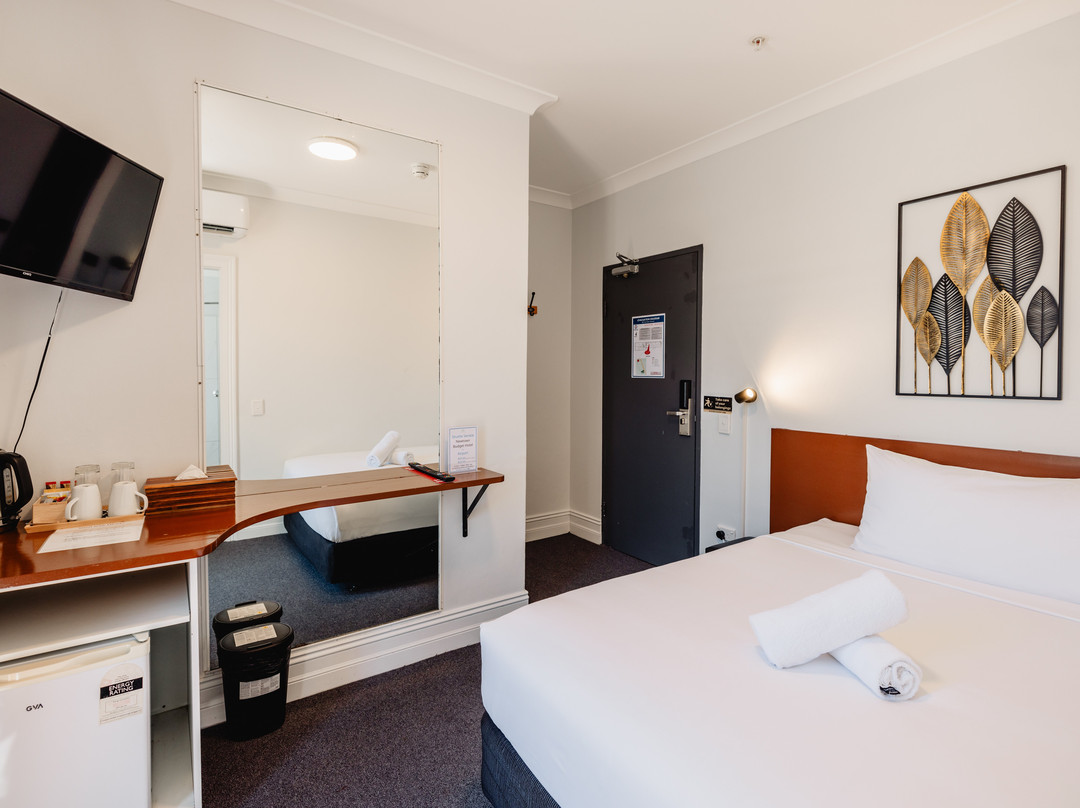 澳大利亚日出寄宿酒店主图