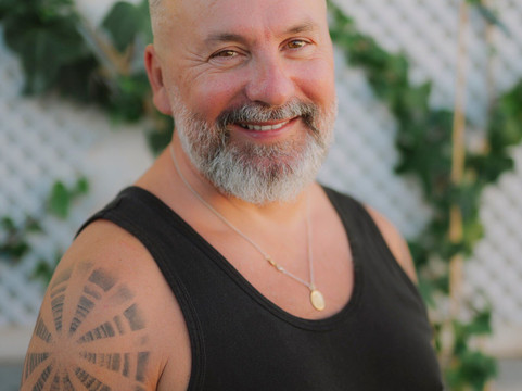 Massage and Energy Therapy-锡切斯必去景点