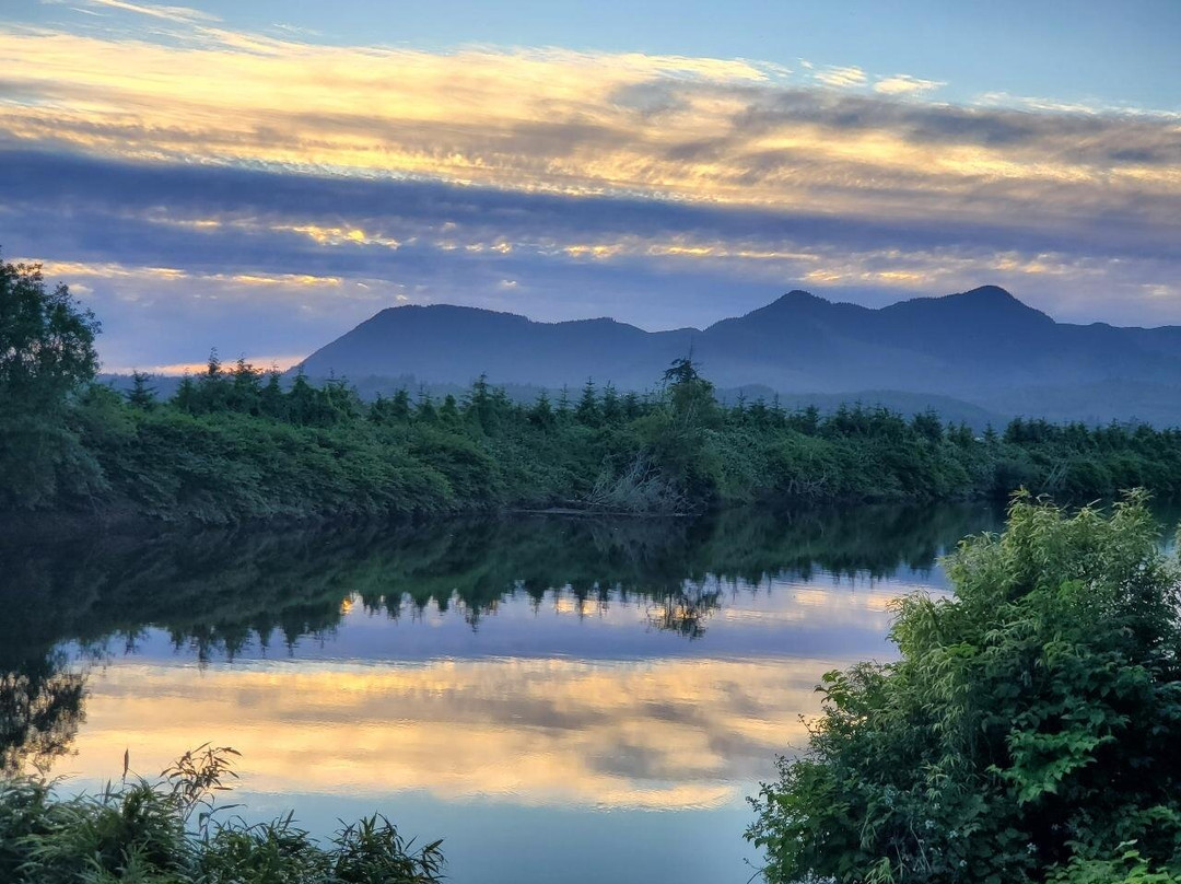 The Nehalem River Inn主图