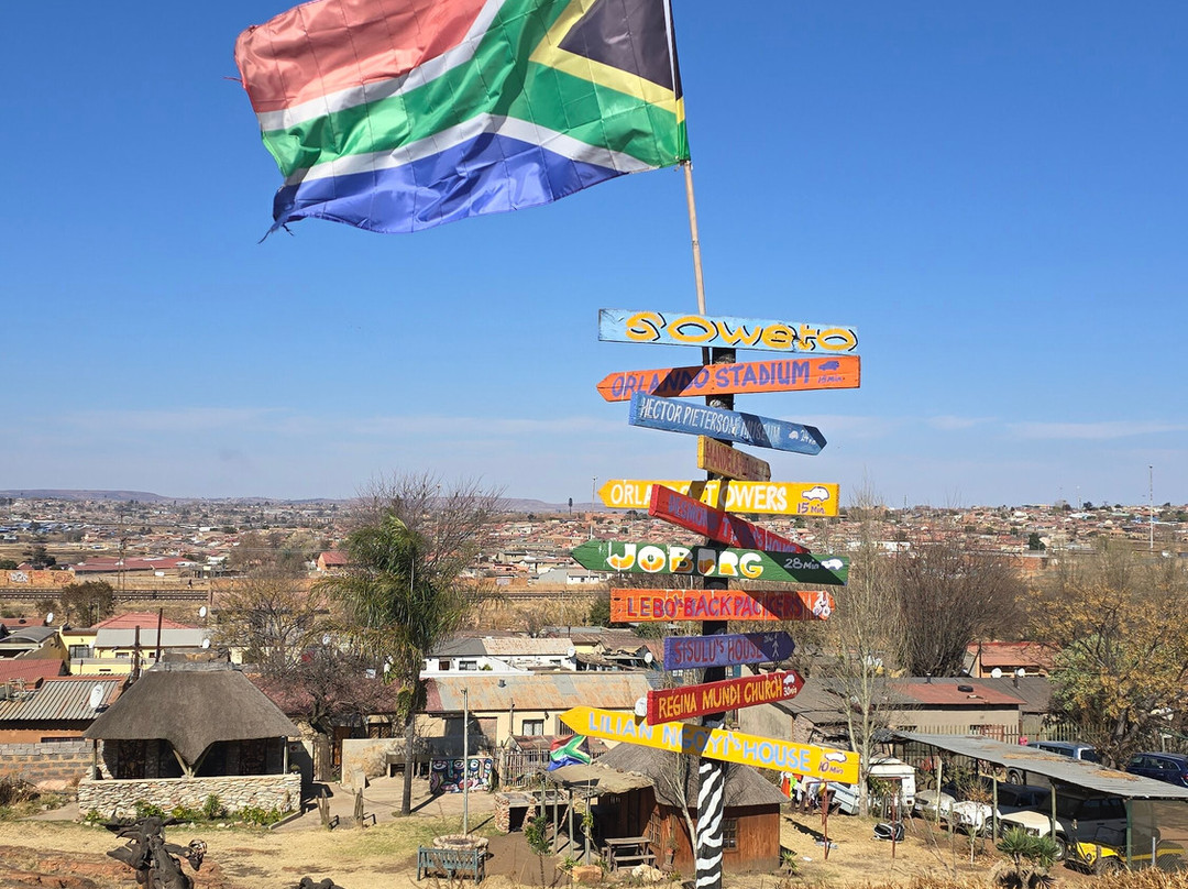 Cycle Tour of Soweto including Lunch景点图片