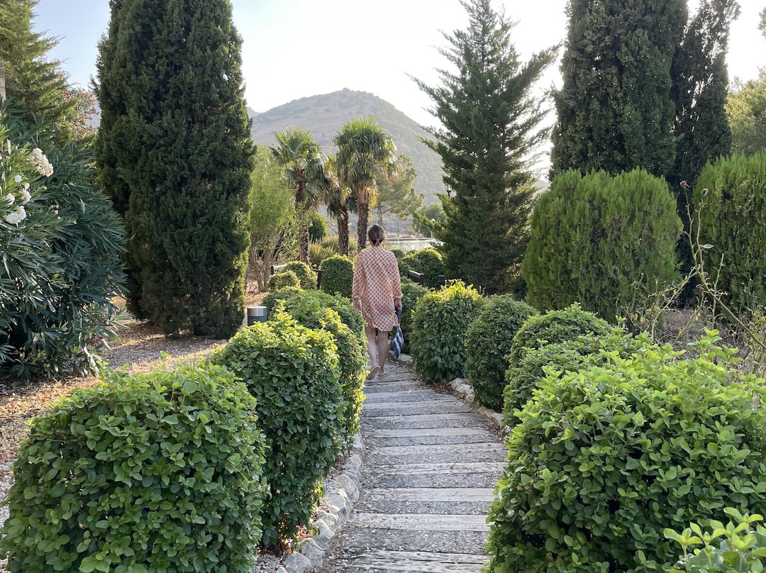 哈恩帕拉多酒店主图