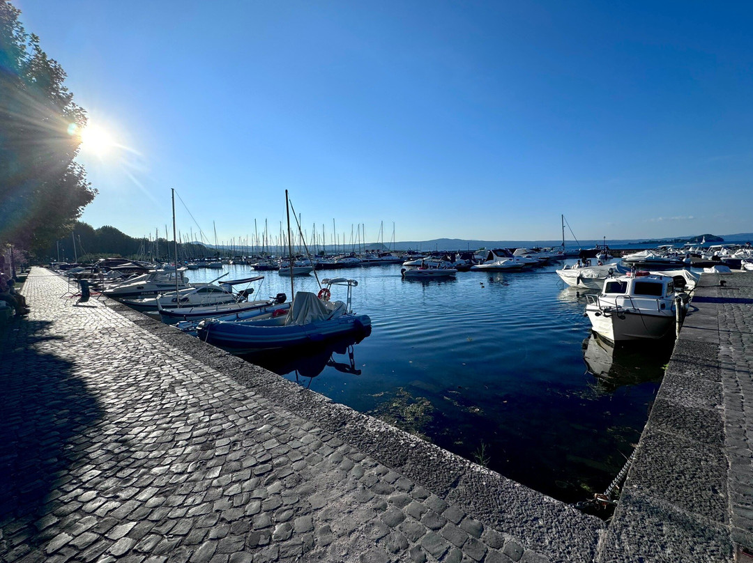 Porto Turistico-Capodimonte必去景点