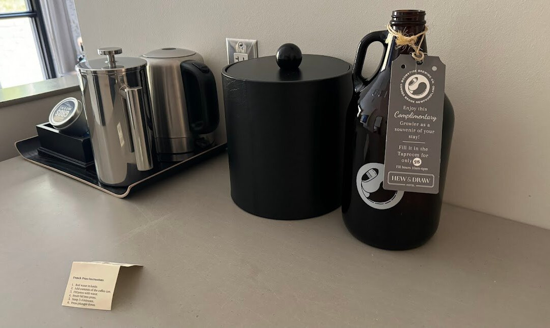 Hew & Draw Hotel主图