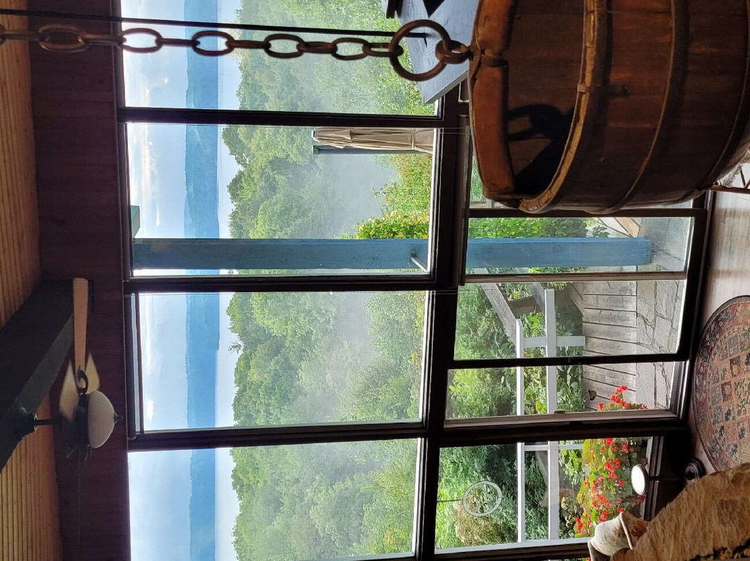 Stouffer Mill Bed & Breakfast主图